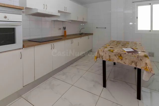PISO EN CERRO GORDO CON PISCINA GARAJE Y TRASTERO!!! - foto 4