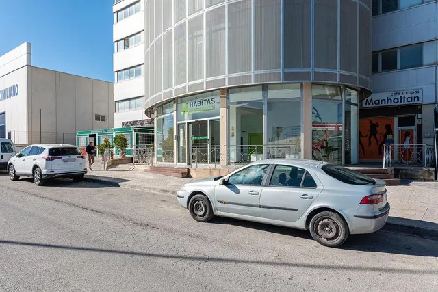 Oficina en venta en Ceuti — 18