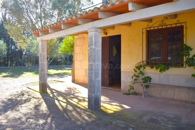 Finca rústica con casa de campo con hermosas vistas a la Ser - foto 3