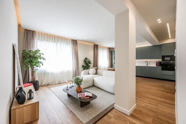 Exclusiva vivienda de lujo en planta alta con orientación sur junto al retiro — 43