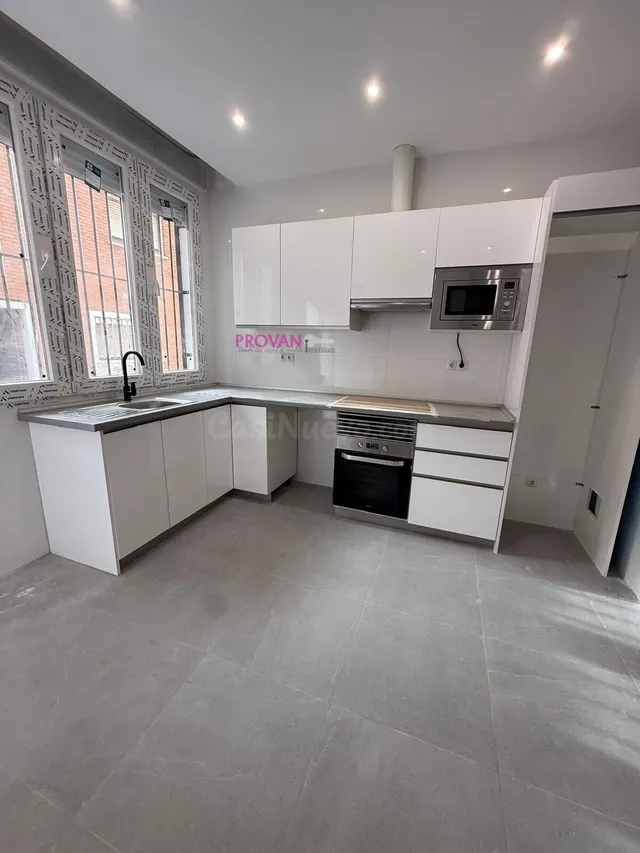 VIVIENDA A ESTRENAR - BAJO CON DOS AMPLIOS Y LUMINOSOS DORMI - foto 4