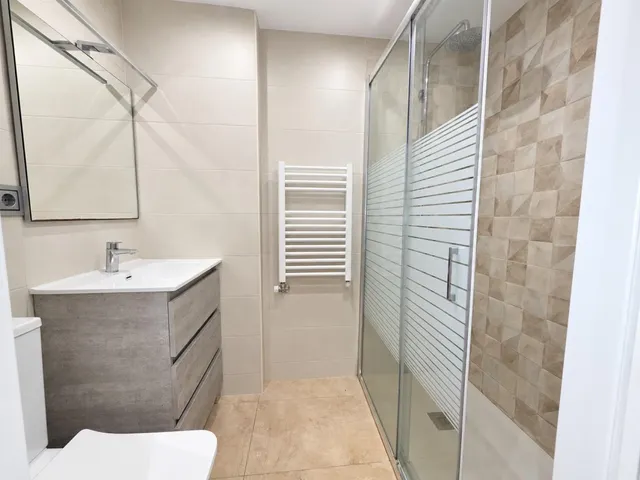 Piso en venta en passeig de pere iii, Manresa – 3 habitaciones, 2 baños y ascensor — 10