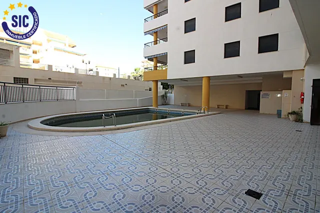 Magnifico apartamento de tres habitaciones junto al mar con piscina, garaje y trastero, zona playa de la Concha — 39