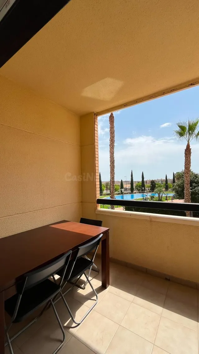 PISO CON BALCÓN, PARKING, PISCINAS Y SEGURIDAD 24h EN UNITED - foto 5