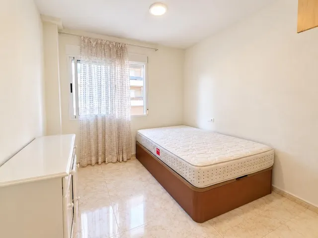 Bonito apartamento 2 dormitorios, piscina comunitaria en Torreblanca, Torrevieja — 7
