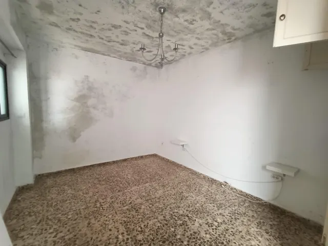 OPORTUNIDAD DE DOS CASAS EN UNA — 16
