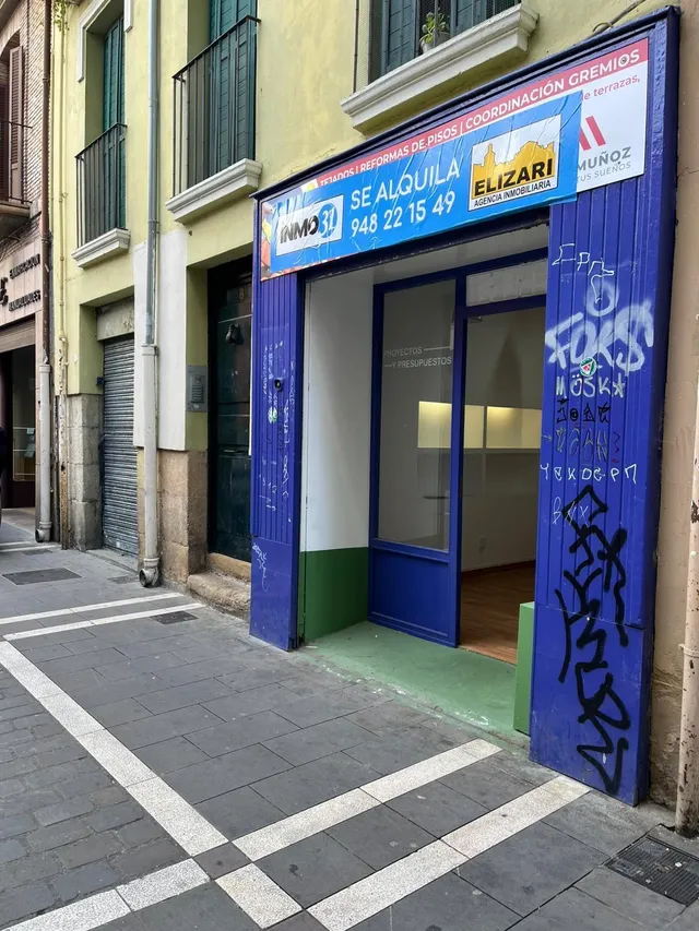 SE ALQUILA LOCAL EN CALLE HILARION ESLAVA — 2