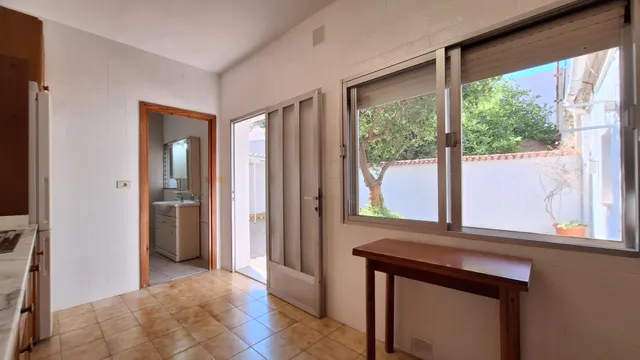 Casa SIN AMUEBLAR de tres dormitorios y patio en Vistabella — 11