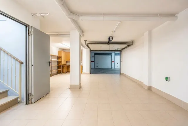 Duplex de 5 dormitorios y sotano privado — 39