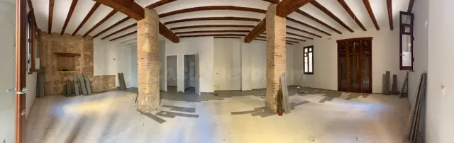 2 LOCALES, EN EL CARMEN (PLAZA SANTA CRUZ) PARA CONSTRUIR 2 
