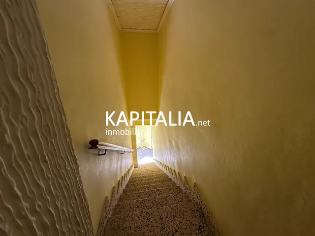 Casa en VENTA en Canals, barrio de La Torreta, con garaje privado, patio y gran potencial — 17
