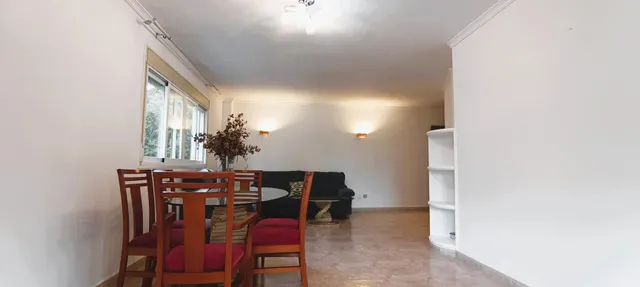 Piso luminoso junto a la playa con terraza y vistas parciales al mar en la gruta — 7