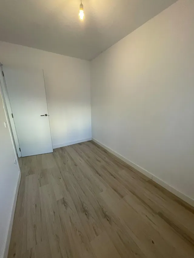 Piso reformado de 3 habitaciones con dos terrazas — 18