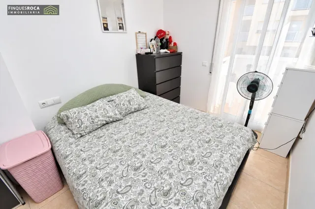 **AMPLIO PISO DE 3 habitaciones CON BALCÓN Y TERRAZA EN LA RÀPITA** — 18
