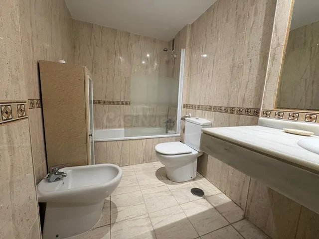 Ático dúplex · san pedro de alcántara · urbanización con piscina — 25