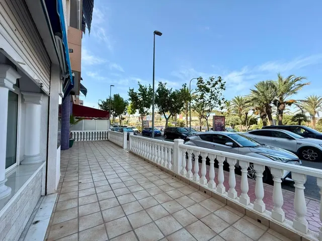Local comercial 101m² en alquiler - Los secanos — 10