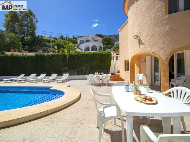 Villa con mucha privacidad a 1.5km de Puerto Blanco en Calpe - foto 2