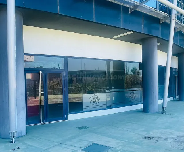 SE ALQUILA ESPACIOSO LOCAL EN UNO DE LOS CENTROS DE NEGOCIOS - foto 3
