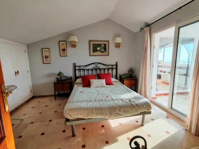 OPORTUNIDAD!!! Dúplex en La Carihuela, 250 METROS DE LA PLAYA!! — 9