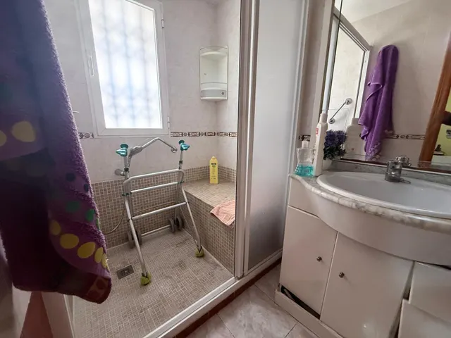 VIVIENDA SEMINUEVA JUNTO AL HOSPITAL GENERAL DE ALICANTE. — 14