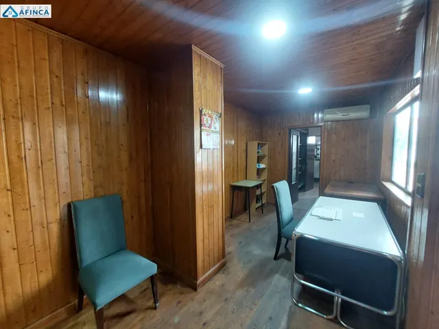 Bodega a la venta de 800 metros cuadrados — 46