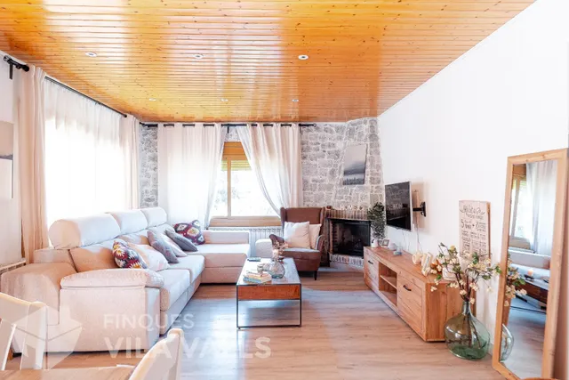Casa independiente con gran parcela en Sant Quirze Safaja — 9