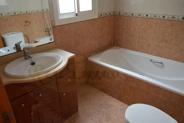 PISO CON OKUPA EN VENTA,PASE OFERTA ! — 23