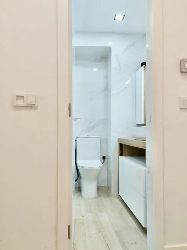 Piso reformado de 1 dormitorio en el edificio playmon f, con piscina y vistas despejadas en Benidorm — 17