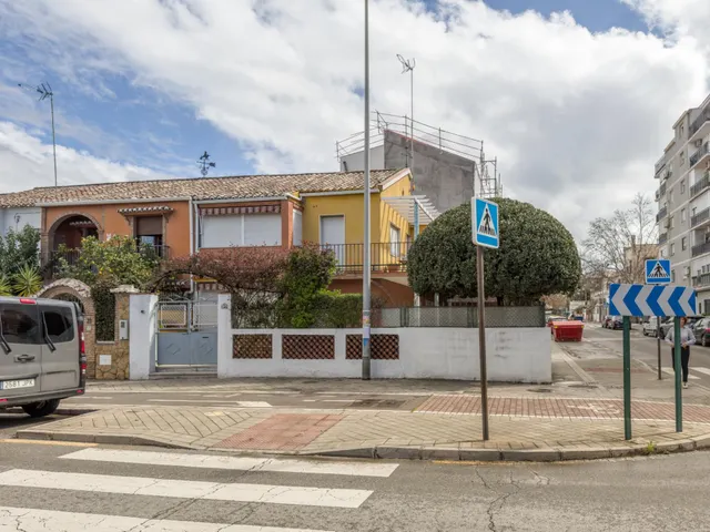 DISFRUTE DEL CENTRO DE GRANADA SIN RENUNCIAR A LAS COMODIDAD - foto 4