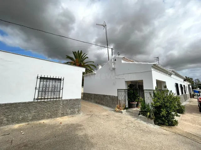 ¡¡6 HECTÁREAS DE TERRENO CON 3 CASAS, NAVES, Y TRASTEROS!! - foto 5