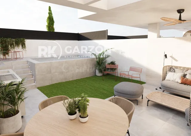 Duplex en la Avd Mediterraneo " CALIDADES DE PORCELANOSA "