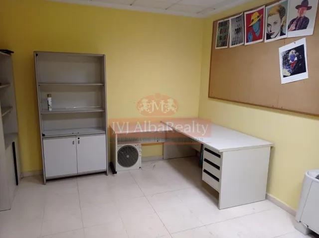 ESPECTACULAR LOCAL EN VENTA O ALQUILER EN ZONA INDUSTRIA — 19