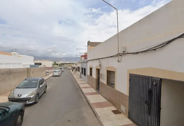 Esta propiedad se encuentra alquilada. No se puede visitar.  - foto 2