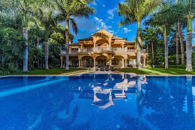 Chalet 8 habitaciones 1900m² en venta - Marbella - foto 3