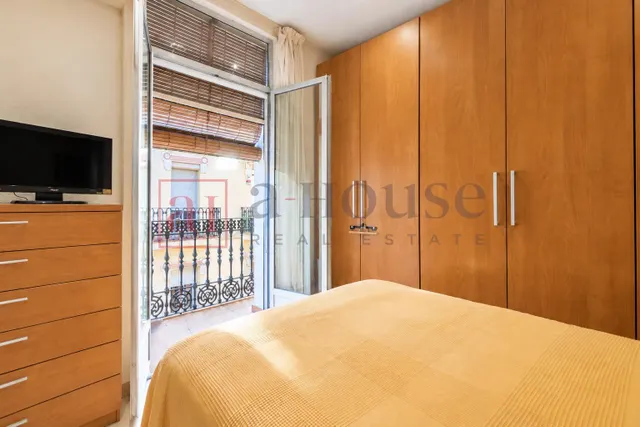Piso listo para entrar a vivir con balcón y doble orientación en el poblenou — 12
