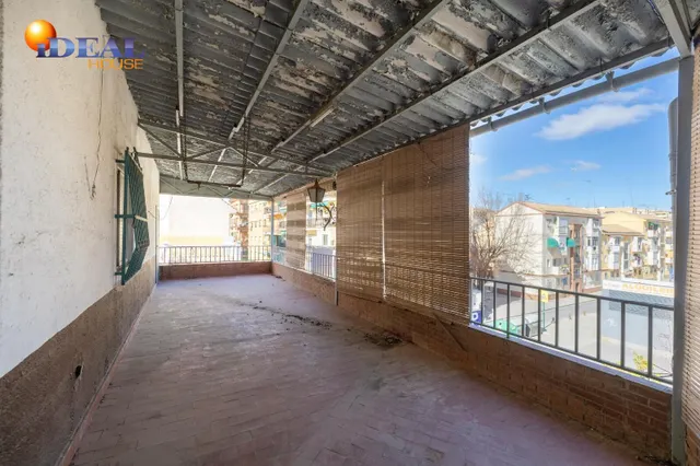 Edificio con gran potencial de desarrollo residencial en Zaidín – Granada — 43