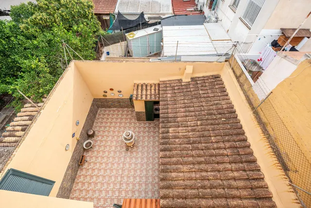 Casa de estilo mallorquín con patio, amplio garaje y terraza solárium — 32