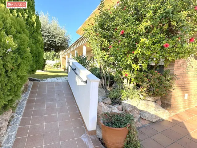 ¡CHALET ESQUINERO CON PISCINA PRIVADA Y VISTAS AL MAR EN EL MAS MEL! — 46