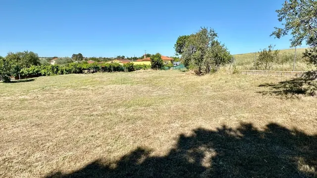 Apihouse vende Gran parcela urbana de 2.616 m2 en Otero - foto 2