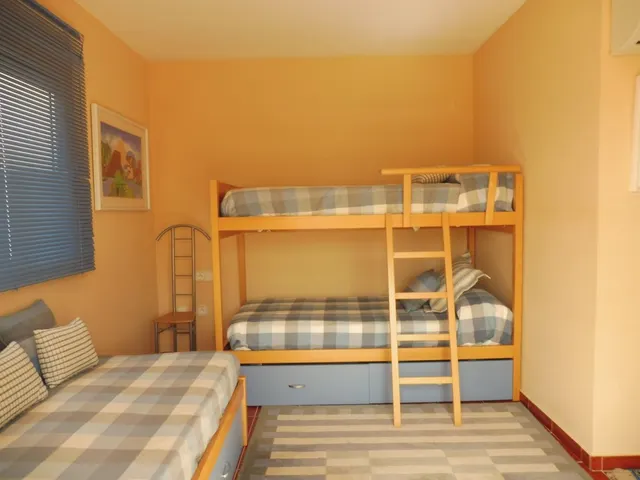 Villa de lujo junto a la playa y Puerto Marina — 14