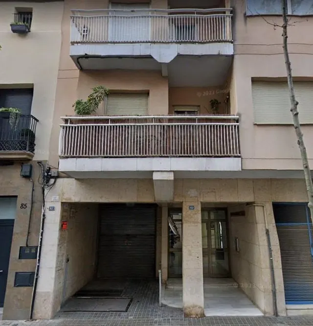 Plaza de parking en Av, Onze Setembre — 2