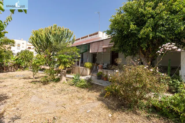 TERRENO URBANO EN LA HERRADURA — 13