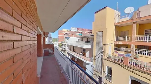 PISO 75 M2, 3 habitaciones, PLANTA 2 SIN ASCENSOR, CON BALCÓ
