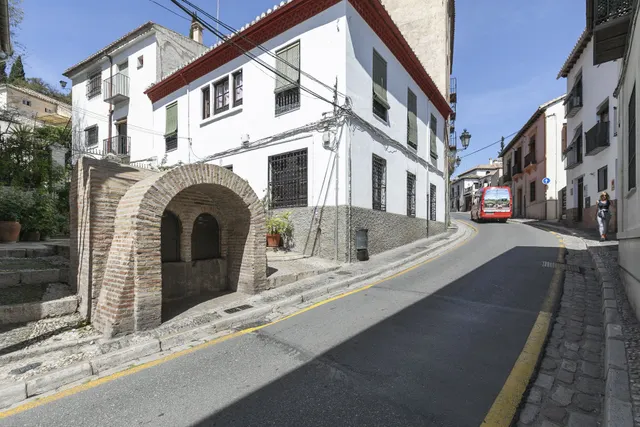 Pieza singular en Cuesta del Chapiz, el corazón del Albaicín. — 32