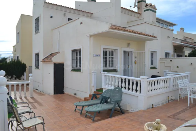 Pareado 3 habitaciones 100m² en venta - La Zenia — 3