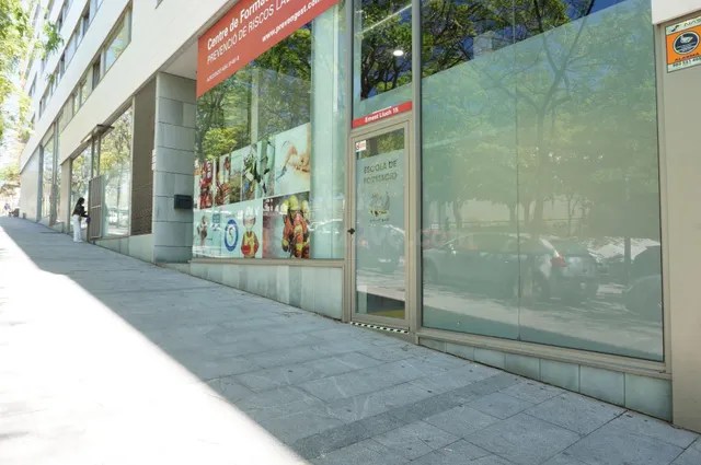 Local comercial 155m² en venta - Collblanc