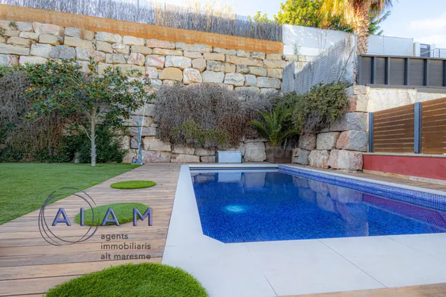 CASA EXCLUSIVA EN CALELLA — 2