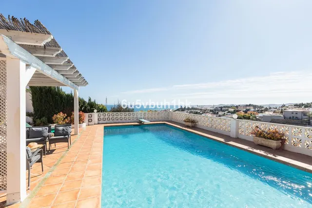 Chalet 4 habitaciones 300m² en venta - Centro — 32