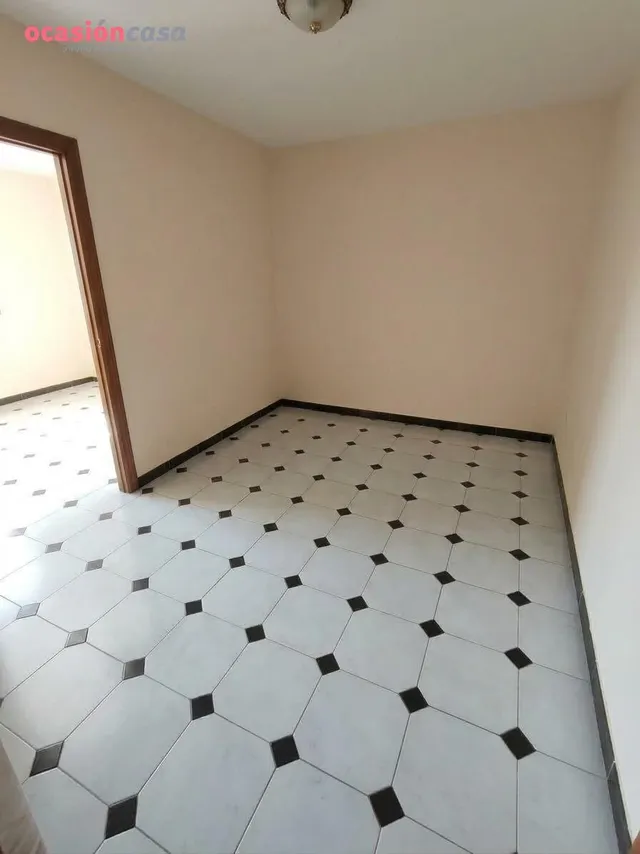 Adosado próximo a C.C. Zoco — 12