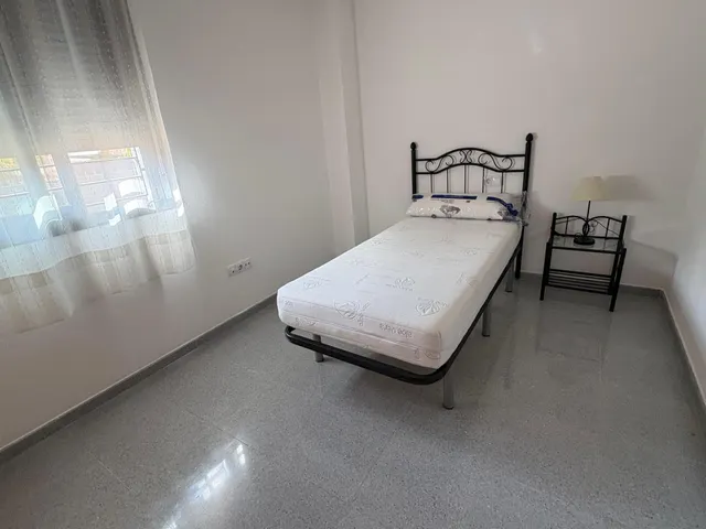 Se alquila piso seminuevo de 3 habitaciones y 2 baños!!! — 9